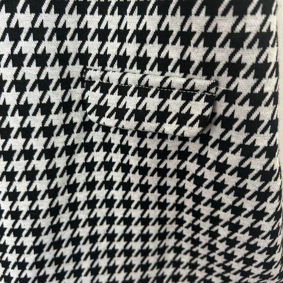 Tommy Hilfiger Black and White 4T sleeveless dress - Picture 3 of 5